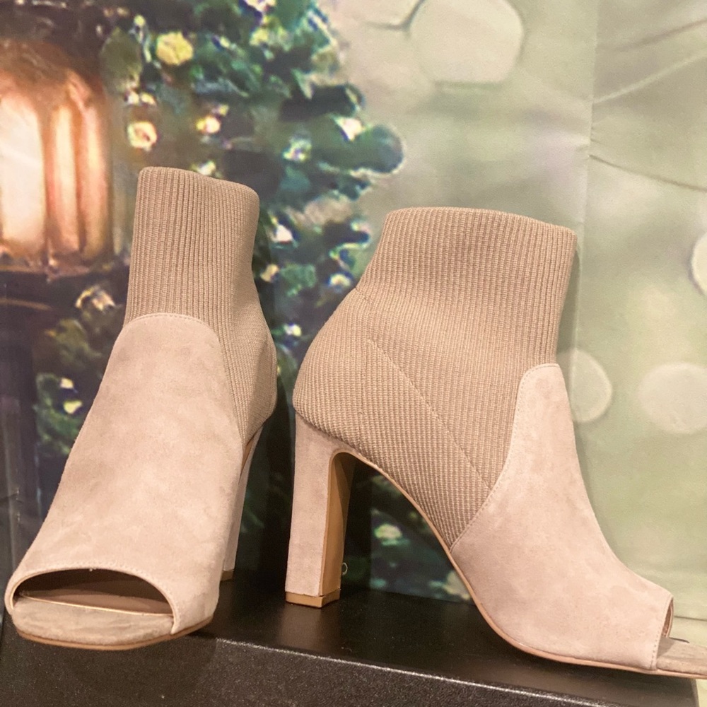 Steve Madden booties  NEW Never worn